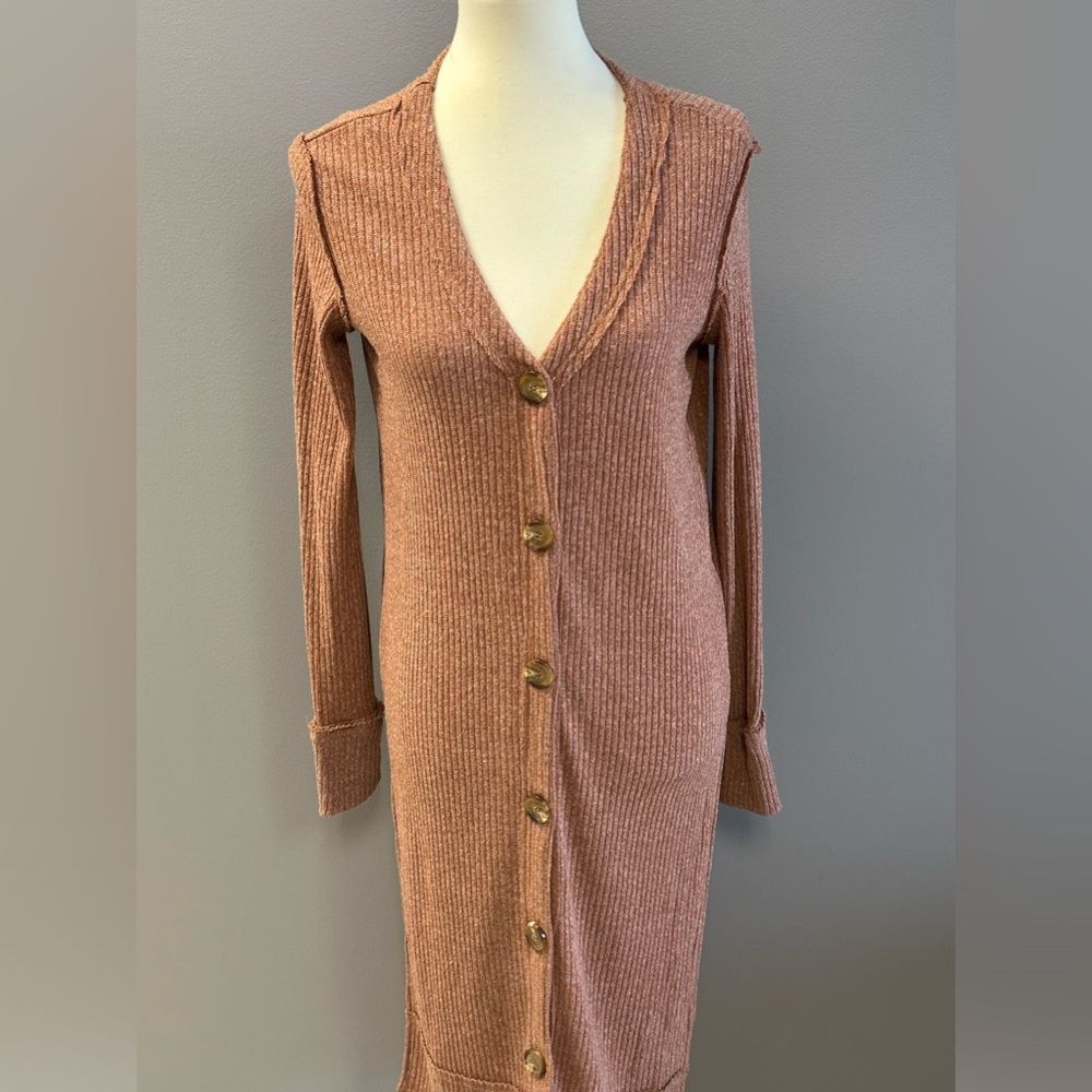 NWT Long cardigan sweater with buttons